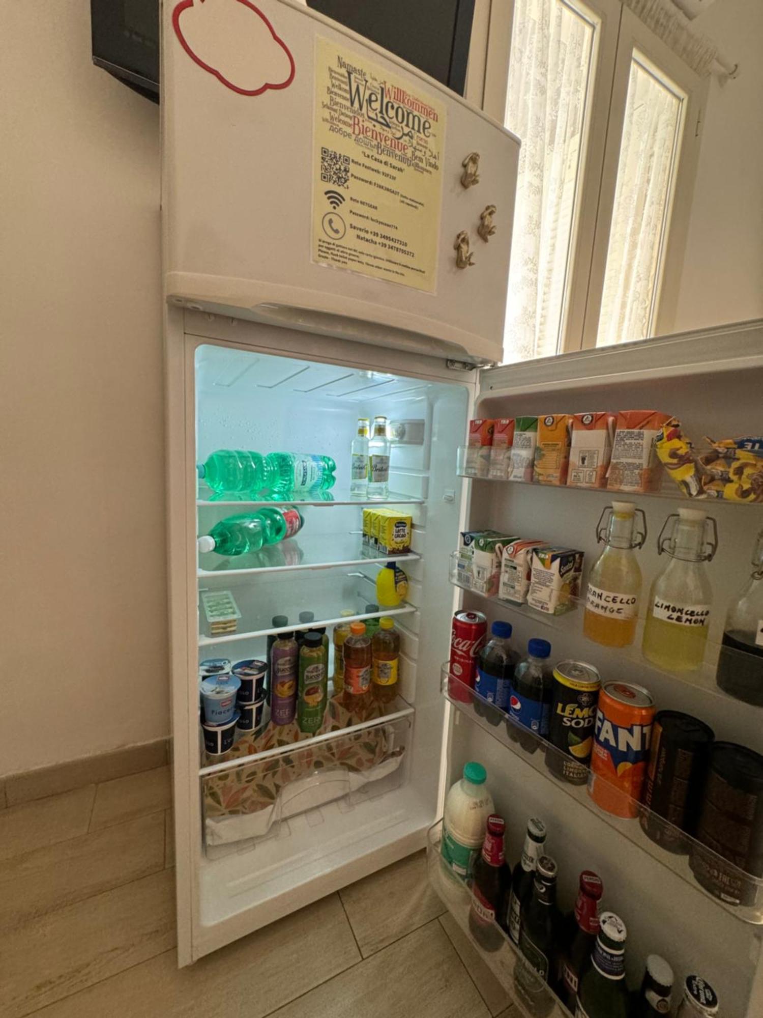 那不勒斯La Casa Di Sarah Aspetta Voi公寓 外观 照片